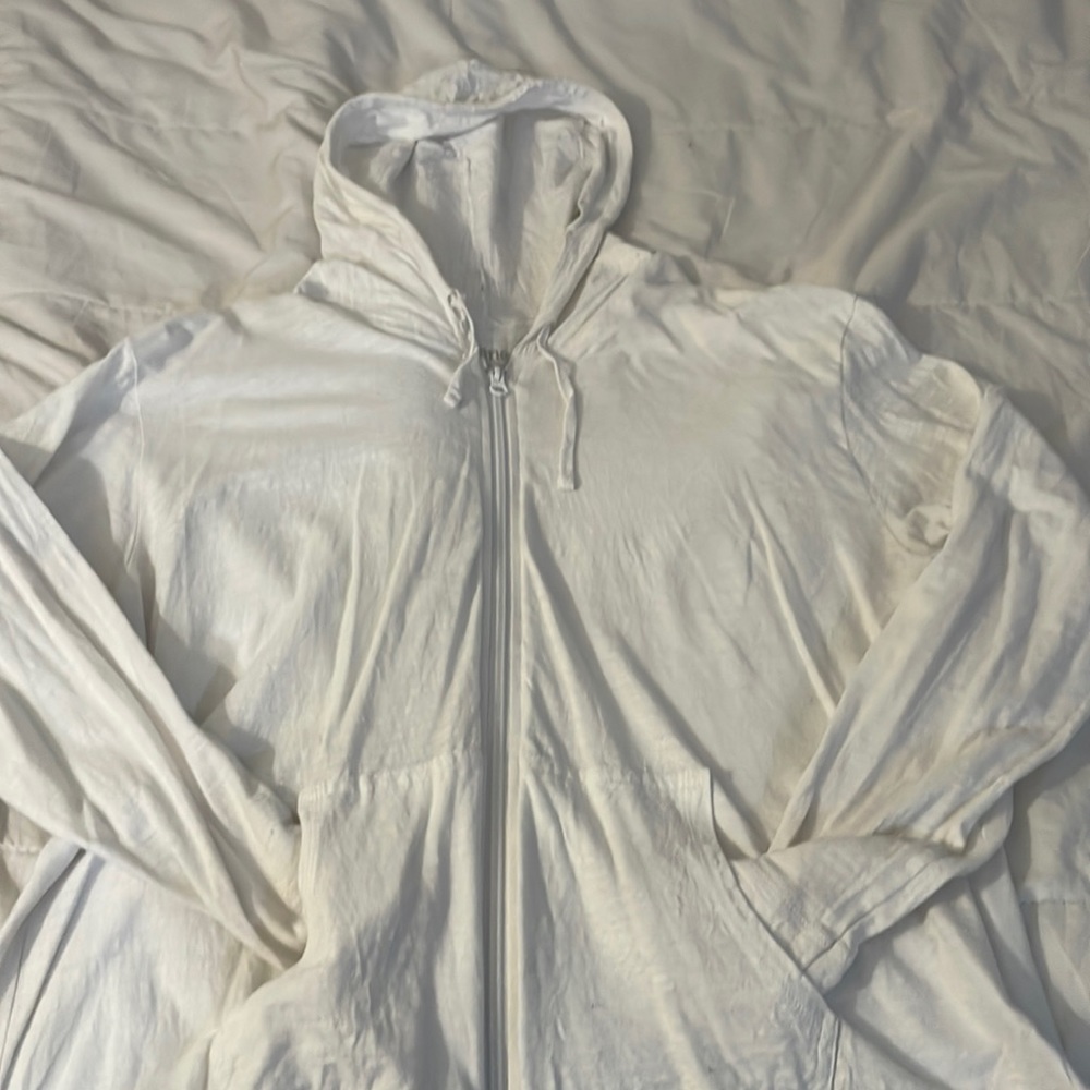 White Hanes sweater